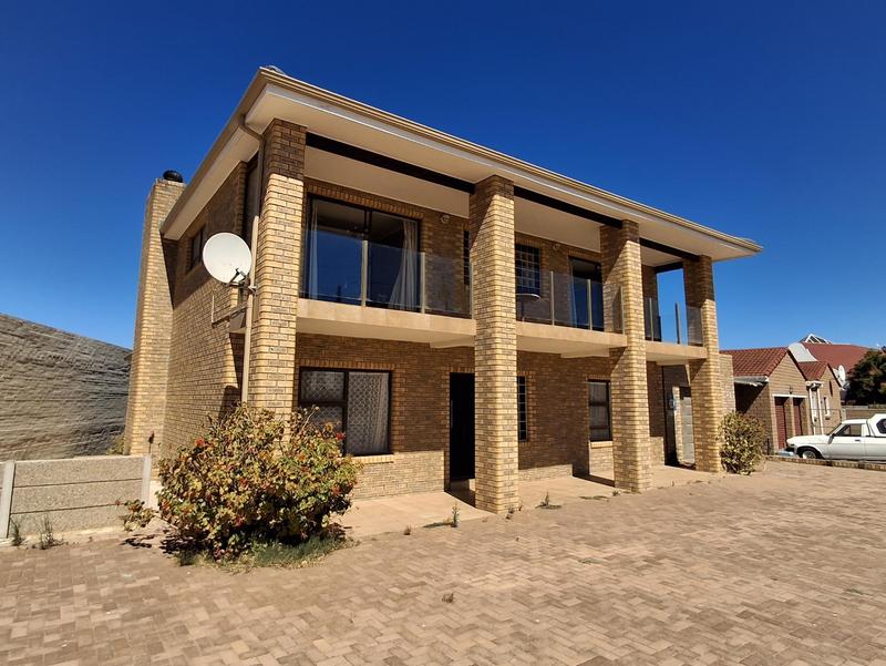 4 Bedroom Property for Sale in Britannia Bay Western Cape